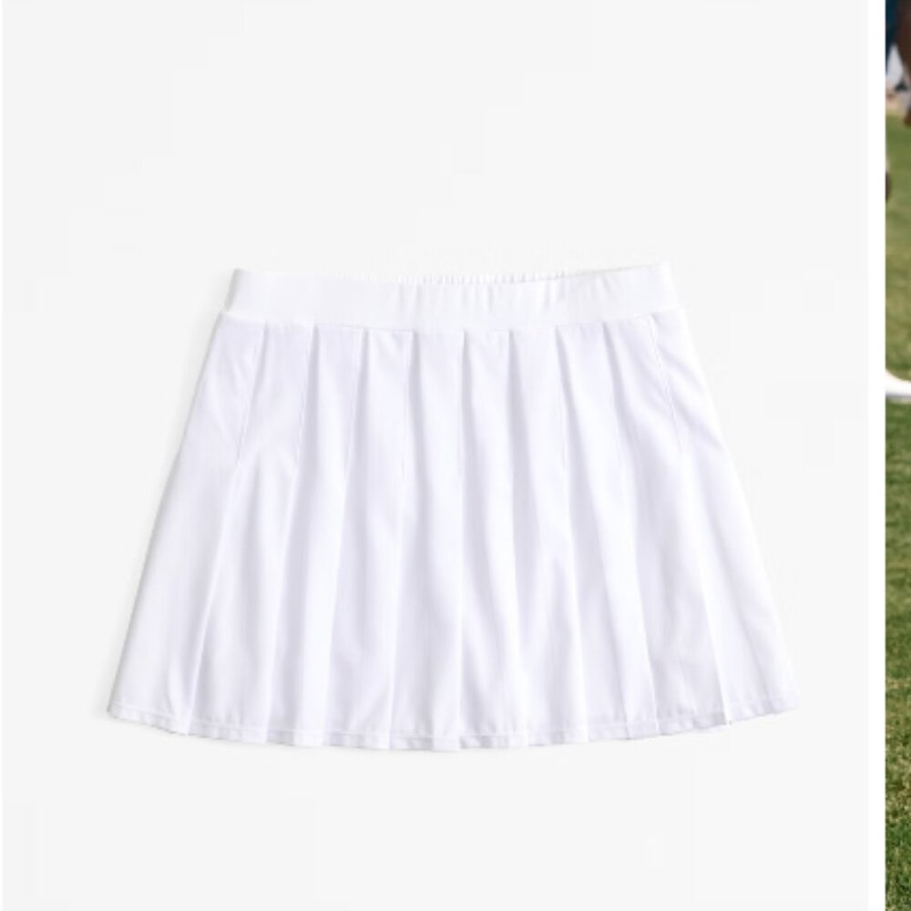 Abercrombie & Fitch Pleated Traveler Skort NWT